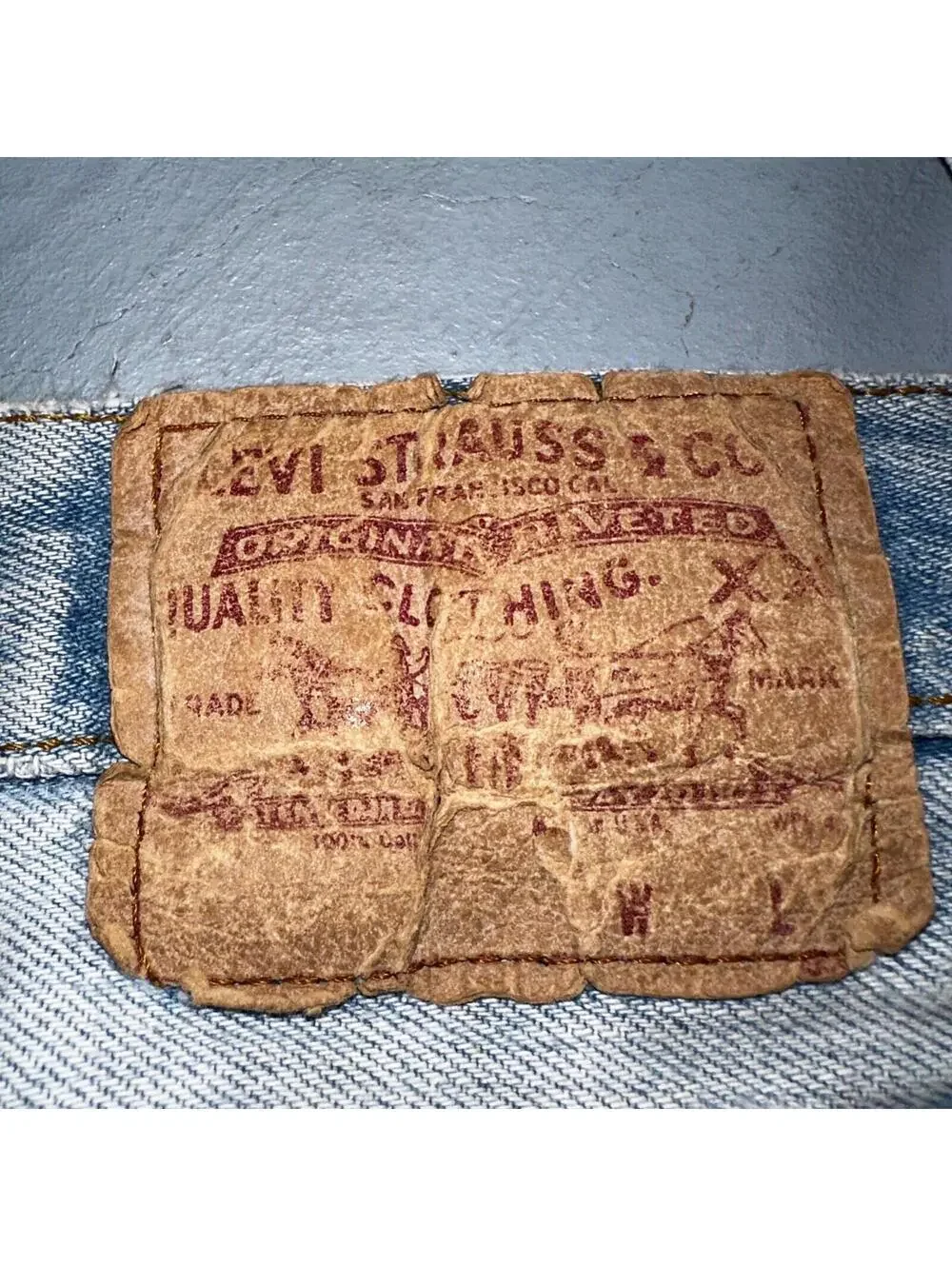 Levis 501 Vintage 80s USA XX Straight Leg Jeans Blue Light Wash 34x36 Act 31x34